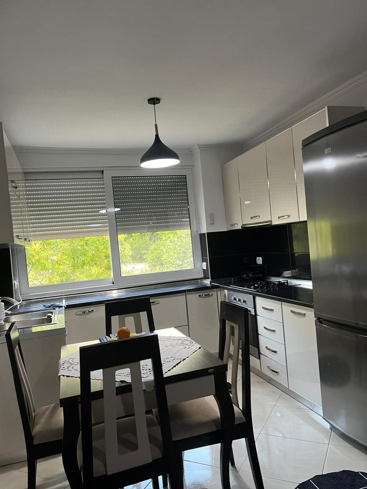 Apartment Qetesia *