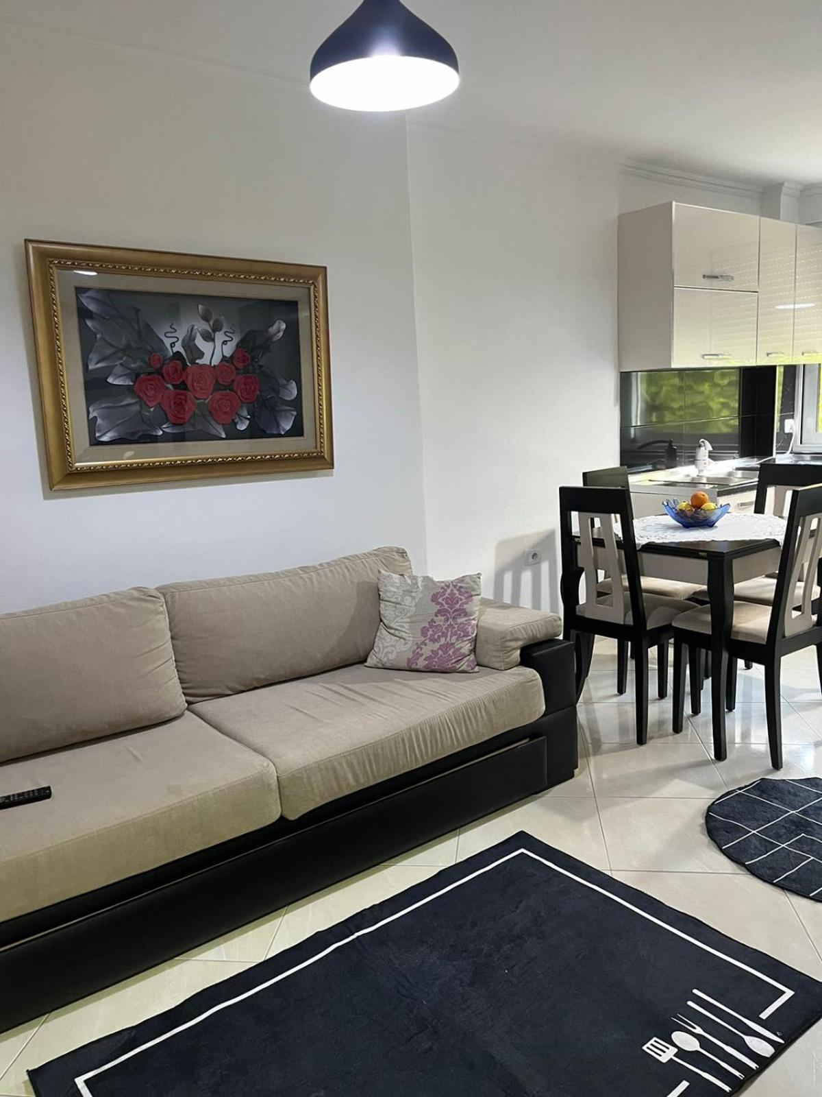 Apartment Qetesia *